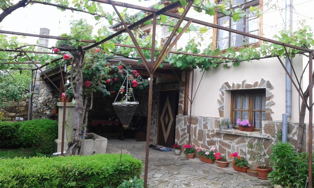 The House In Shipka Villa Kültér fotó